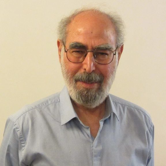 قدیانی، فعال سیاسی: خامنهای کرونا را تبدیل به آلت قتالهای علیه مردم ایران کرد