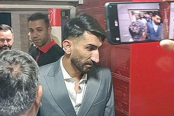 رییس سازمان خصوصیسازی:از زیرمیزی بیخبرم قرارداد بیرانوند ۱۵ میلیارد و ۵۰۰ میلیون ثبت شده