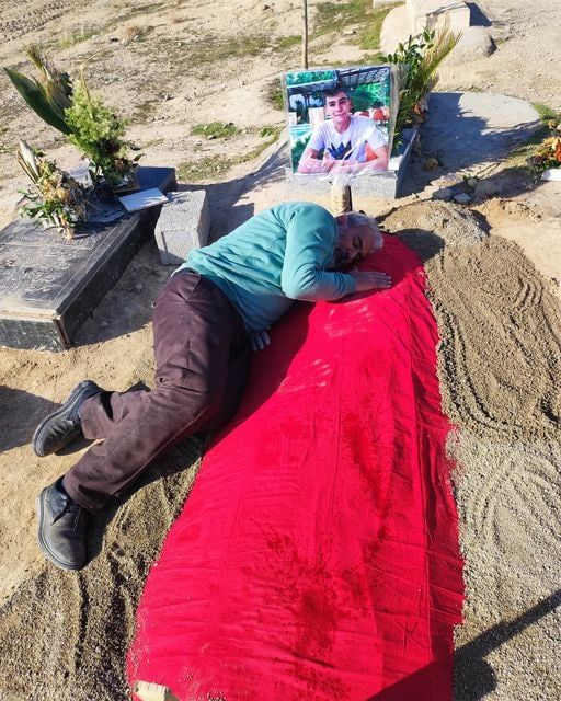 پدر ابوالفضل آدینه‌زاده به اژه‌ای: چه را پنهان می‌کنید که پرونده‌های پسرم را از بین بردید؟