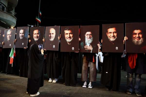 Iran tells pro-government rallies to continue until leader orders otherwise