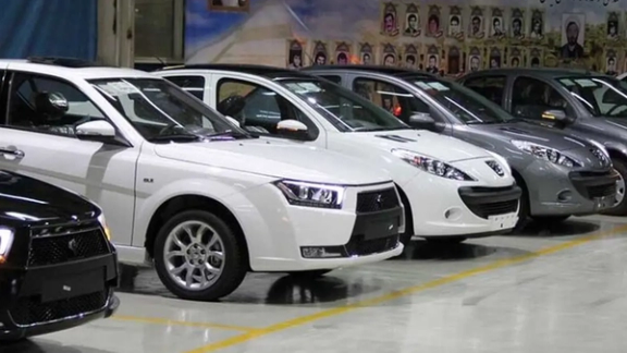اتحادیه نمایشگاهداران خودرو: قیمت خودروهای ایرانی تا ۴۰ میلیون تومان بیشتر شده است