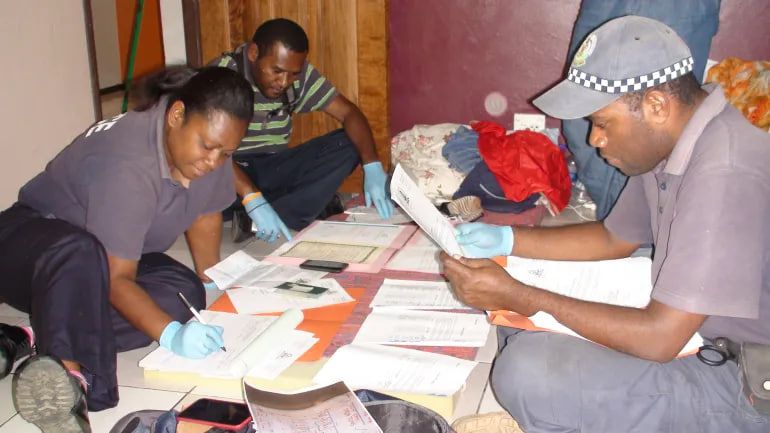 مردان بنگلادشی چگونه در جزیره‌ای در اقیانوس آرام به بردگی کشیده شدند؟