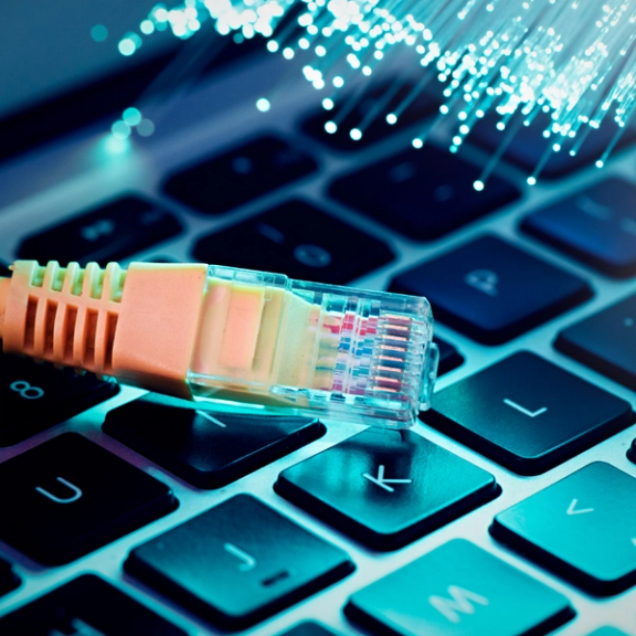 رییس سازمان تنظیم مقررات و ارتباطات رادیویی: در چند روز آینده کندی اینترنت رفع میشود