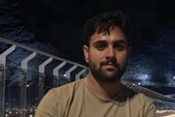 السلطات تواصل تصفية معتقلي الاحتجاجات.. إعدام شاب عمره 20 عامًا بسجن "شاهرود" في إيران