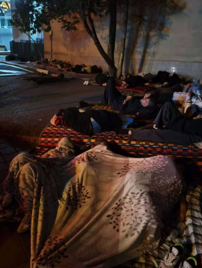 رئیس پیشین اتاق بازرگانی: صف‌های شبانه جلوی سفارت چین «مایه شرمساری» است