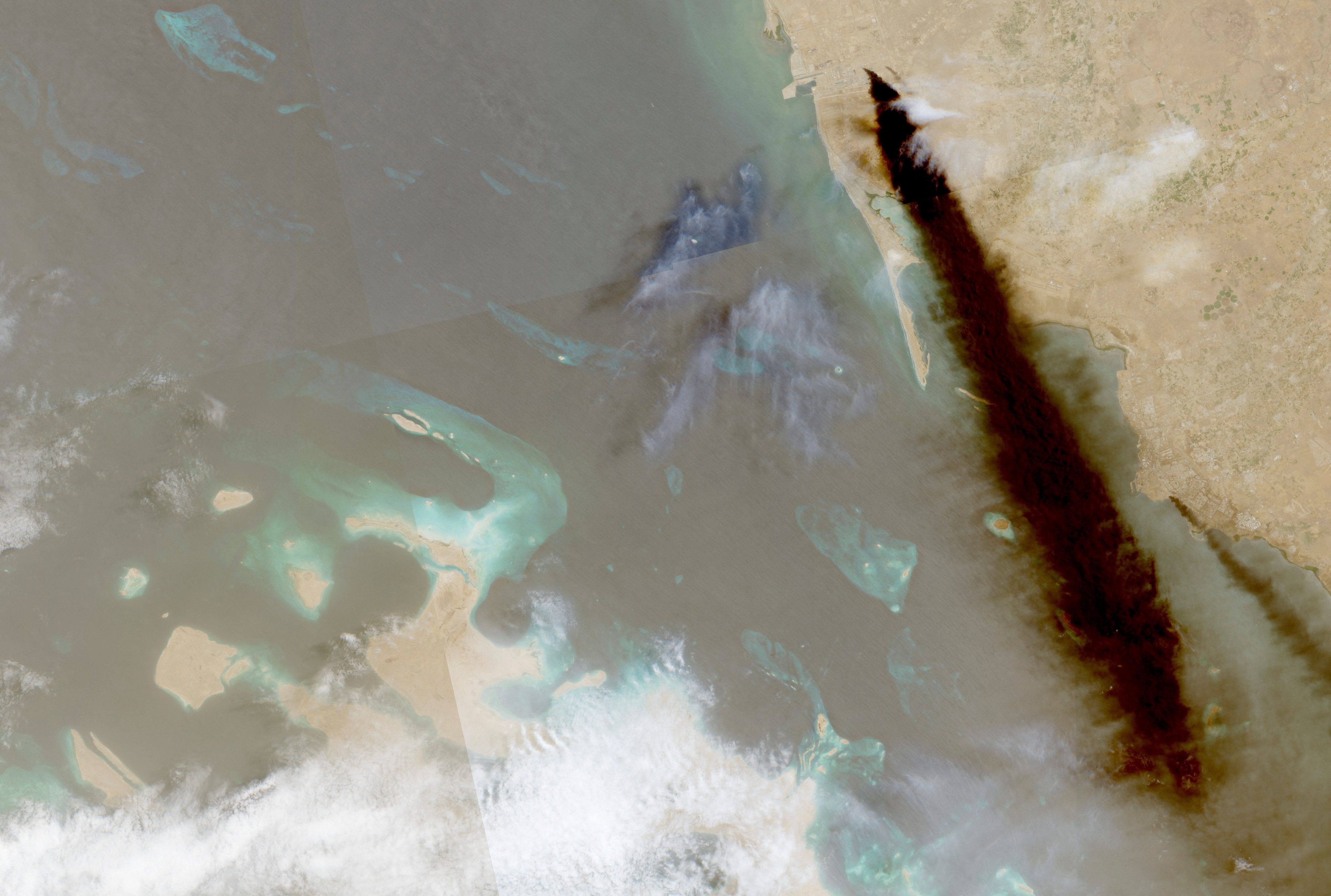 Iran ramps up threats to Mideast energy sites as fears of major US strike grow