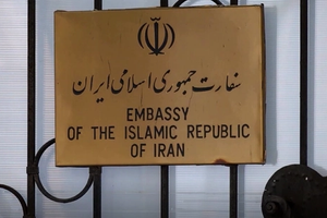 جمهوری اسلامی از سفارتخانههایش در خارج برای جاسوسی و عملیات نفوذ استفاده میکند