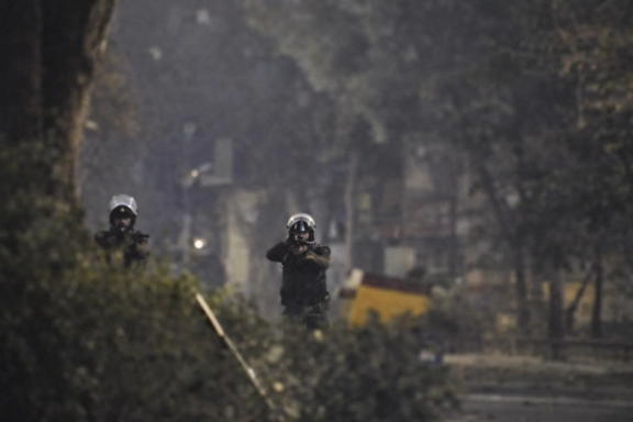 Witnesses report gunfire aimed at heads, faces in Dezful protests