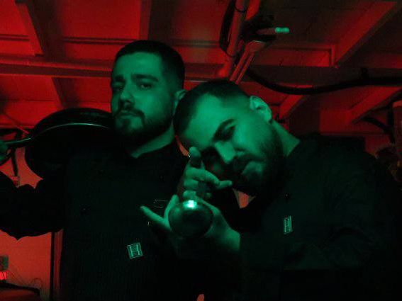 گزارشها حاکی از بازداشت «تاک داون»، خواننده ترانه «دافی» است