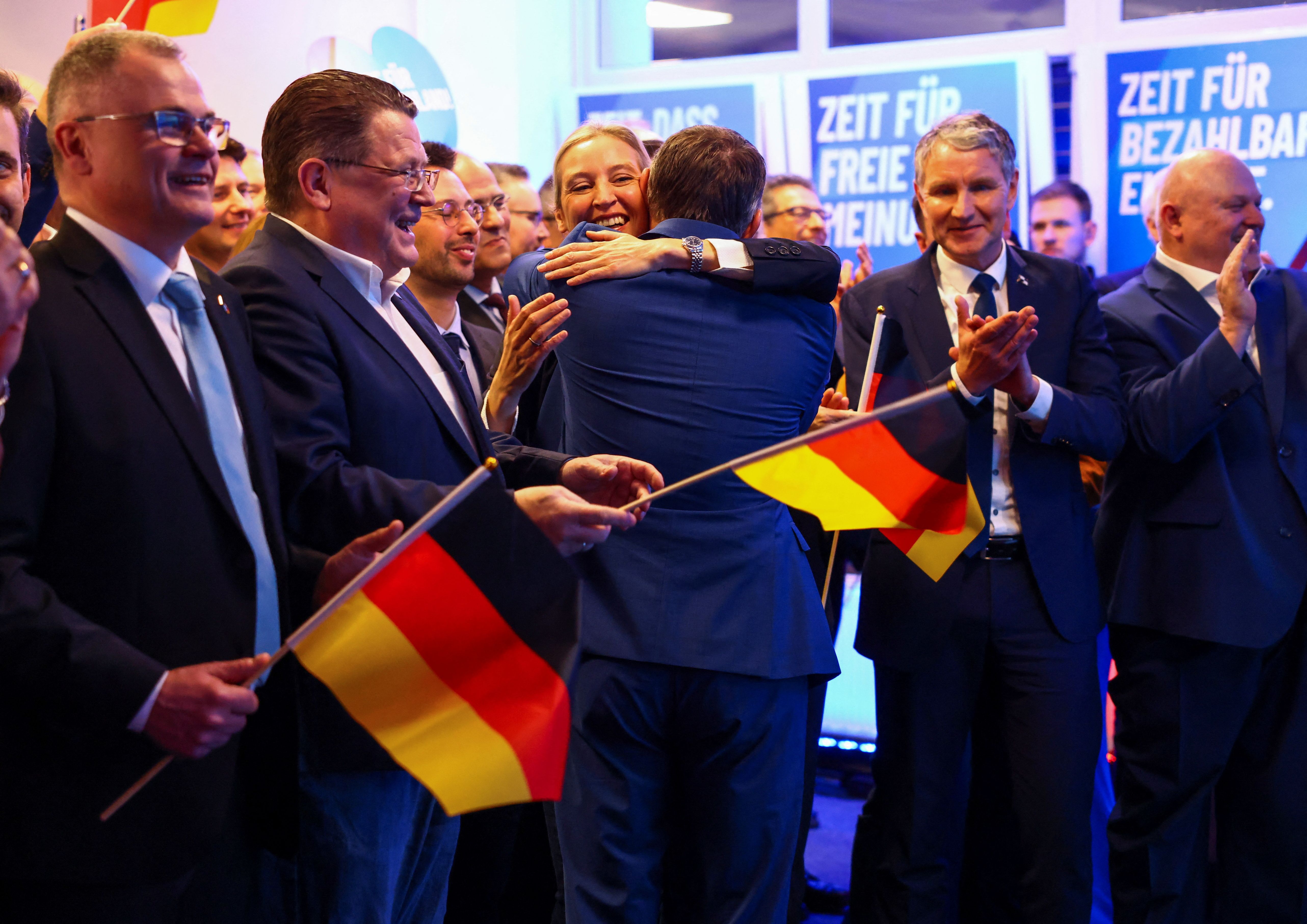 خوشحالی رهبران حزب راست افراطی آلترناتیو برای آلمان از کسب حدود ۲۰ درصد آرا در انتخابات پارلمانی این کشور