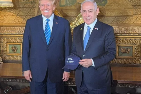 اکسیوس: نتانیاهو در دیدار دوشنبه با ترامپ درباره احتمال حمله به ایران گفتوگو کرد