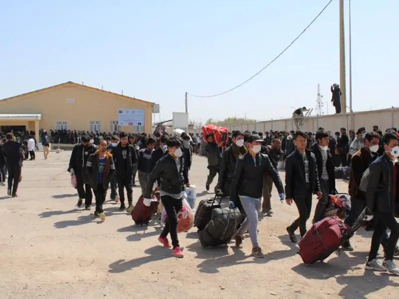 540 شخصية اجتماعية وثقافية تطالب النظام الإيراني بوقف اضطهاد المهاجرين الأفغان