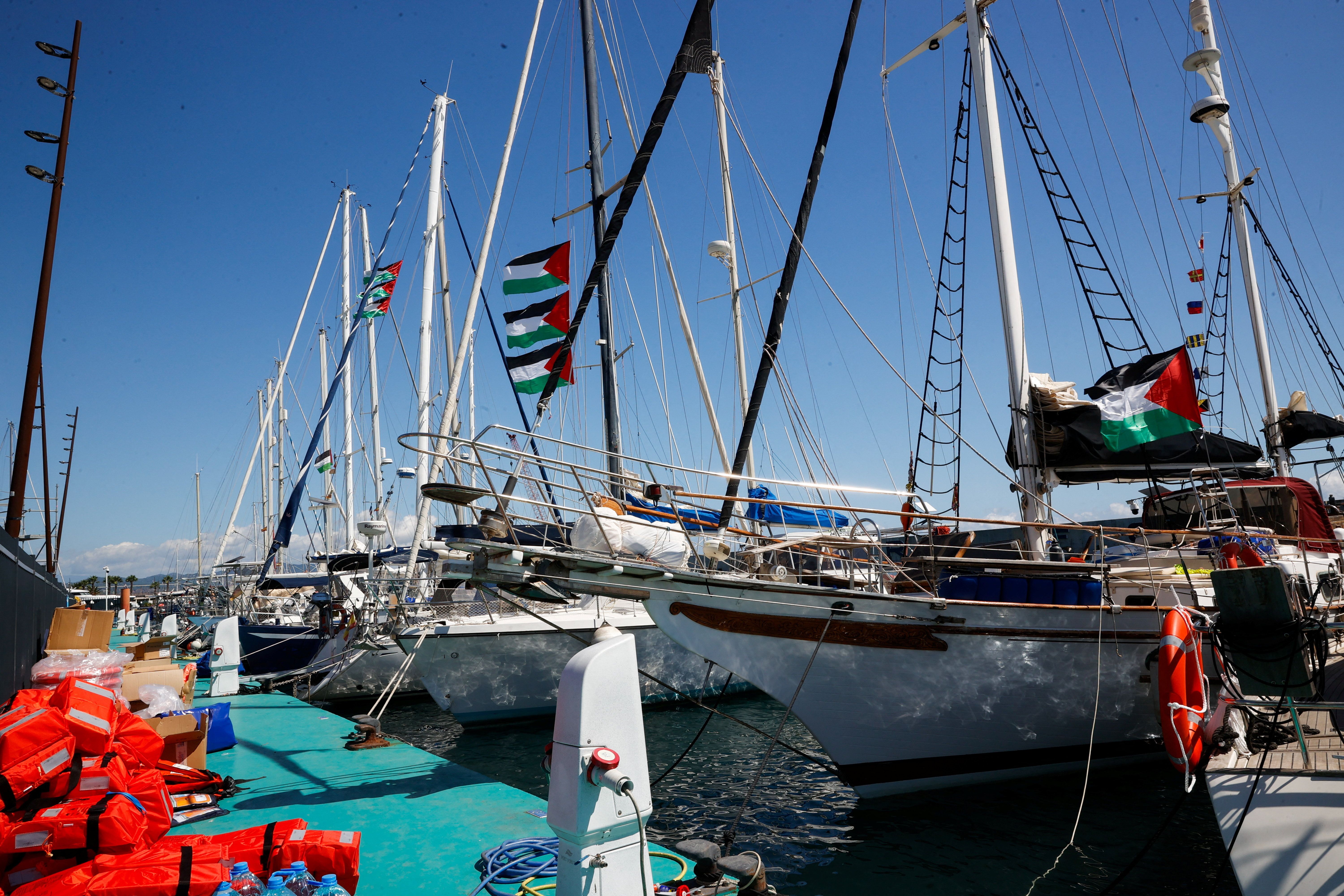  ناوگانی از کشتی‌ها حامل غذا، آب و دارو از بارسلون به سوی نوار غزه حرکت کرد