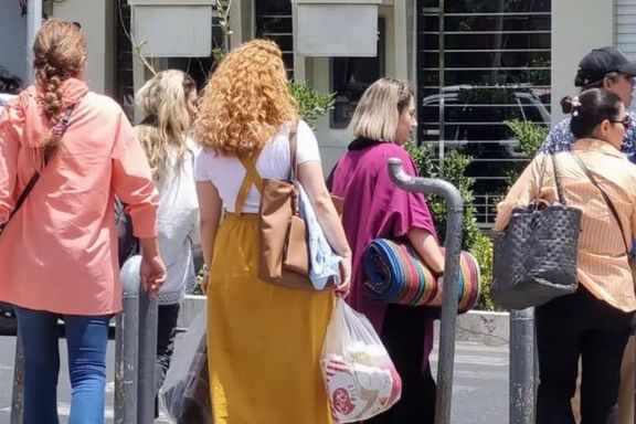 Iranian women defying hijab rules in public