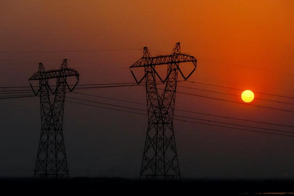 "رويترز": الإعفاء الأميركي الجديد يسمح للعراق بدفع ديونها لإيران من خلال بنوك "غير عراقية"