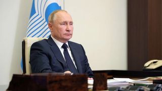 Raisi Tells Putin Iran Is 'Very Serious' About Nuclear Talks