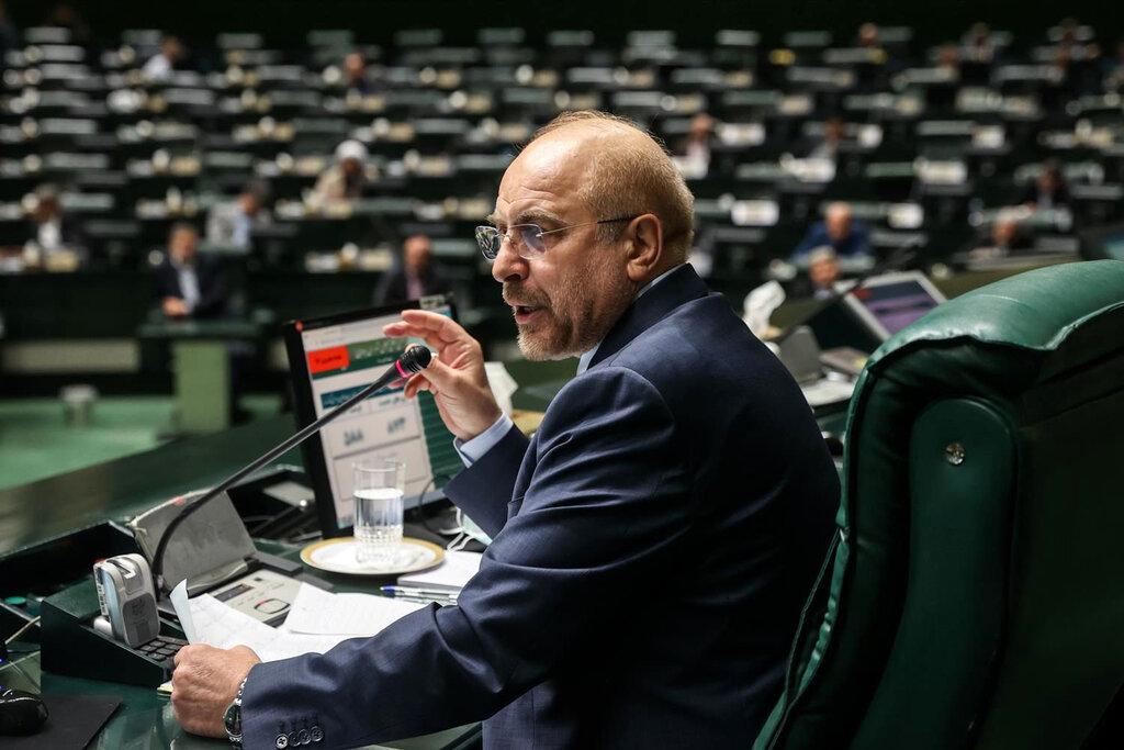 بعد "منافسة" ثلاثة مرشحين على كرسي "الرئيس".. قاليباف يبقى "رئيسا للبرلمان الإيراني"