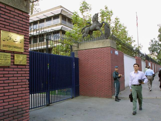 ادامه موج تعطیلی سفارتخانه‌ها؛ بریتانیا، ایرلند و سوئیس نیز دیپلمات‌های خود را خارج کردند