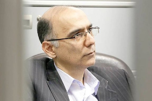 یک استاد دانشگاه: فرزند مسئولان در آمریکا و اروپا درس بخوانند بچههای مردم در کره شمالی؟