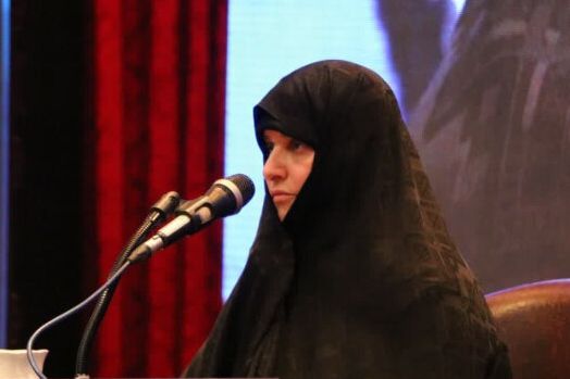 جمیله علمالهدی، همسر رئیسی: در اطراف زیارتگاهها و حوزهها بساط فساد برپا شده