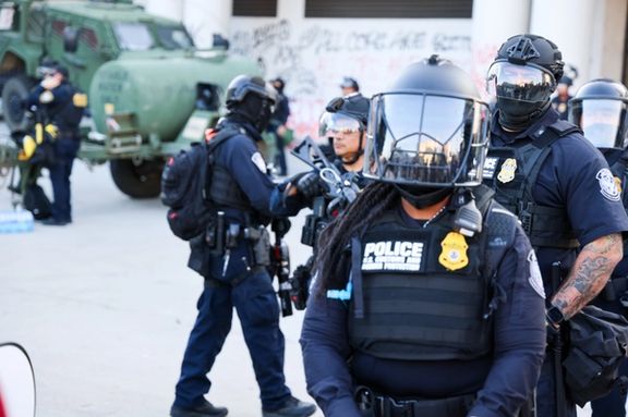 ماموران مرزی آمریکا به یک مرکز مرتبط با یک شبکه ایرانی قاچاق انسان در لسآنجلس یورش بردند