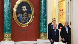 Putin's Tehran-Moscow gas transit plan stirs controversy in Iran