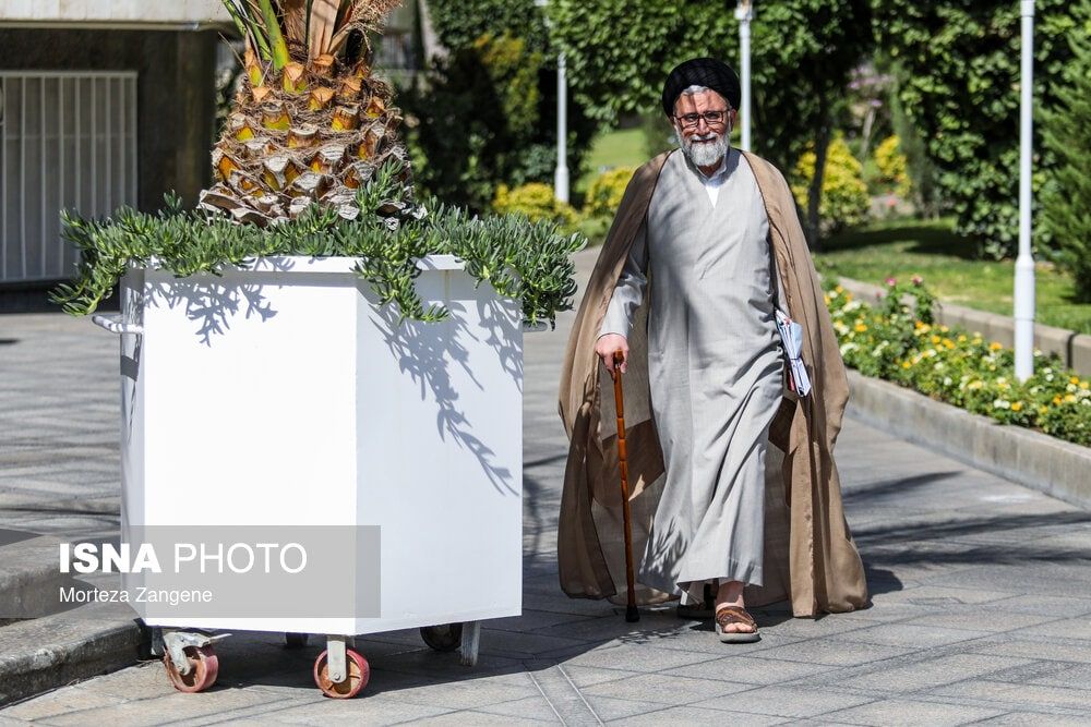 وزیر اطلاعات دولت پزشکیان ضمن رد مذاکره با آمریکا خواستار ادامه «راهبرد مقاومت» شد