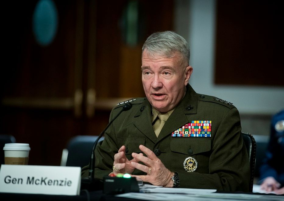 فرمانده سنتکام با اشاره به تهدید موشکی ایران خواهان همکاری اسرائیل با کشورهای خاورمیانه شد