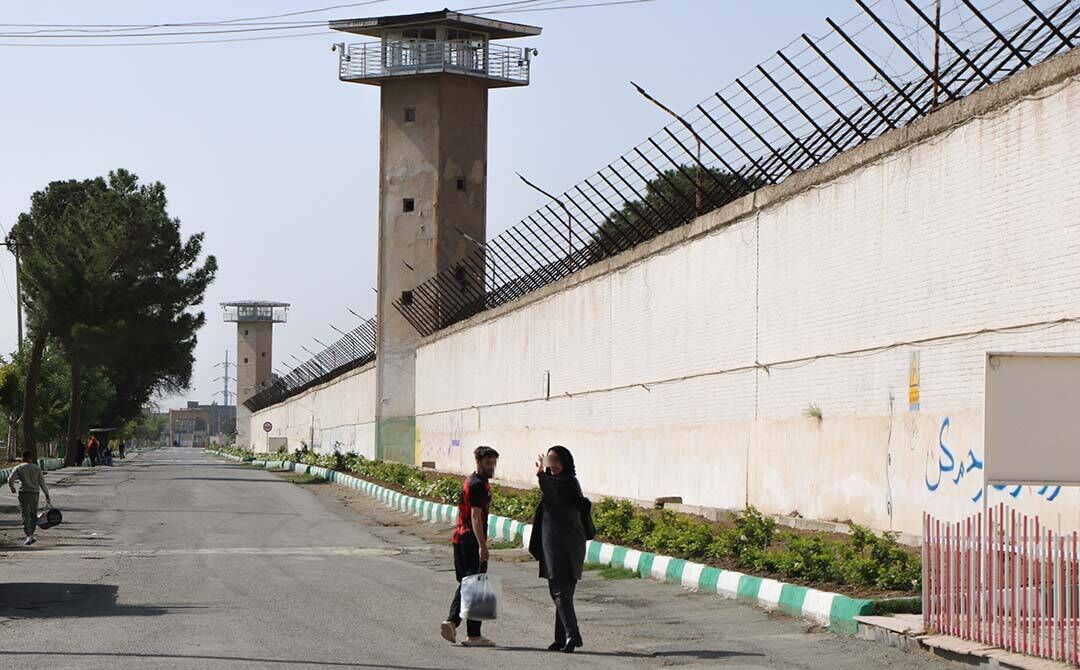 هه‌نگاو: دست‌کم ۳۱۵ کودک و دانش‌آموز در یک سال گذشته در ایران بازداشت شدند