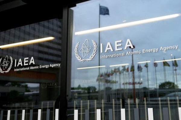 NPT withdrawal returns to Iran debate as diplomacy gains pace