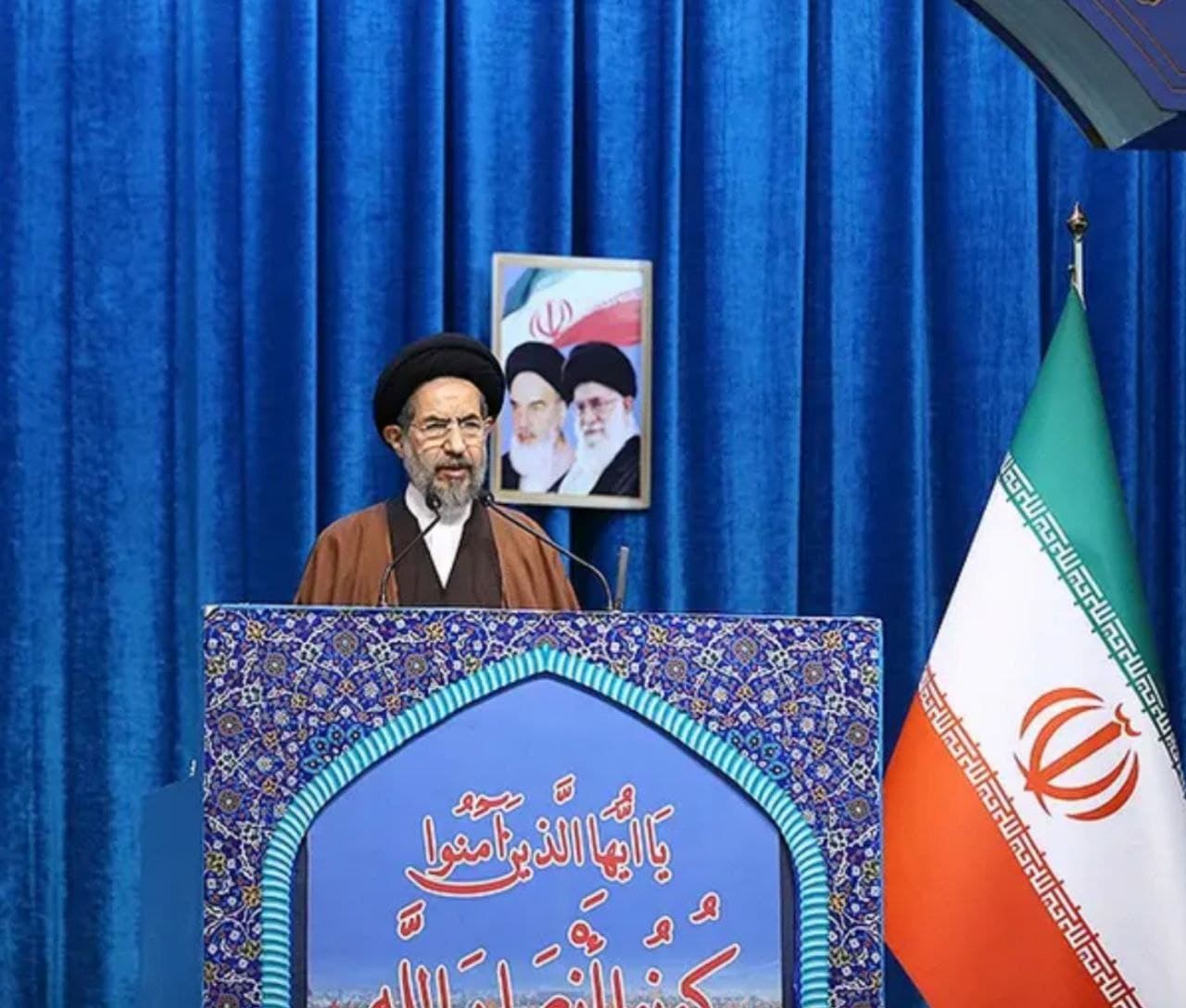 خطباء الجمعة في إيران حول محادثات فيينا: حكومة رئيسي قوية.. ويجب رفع العقوبات