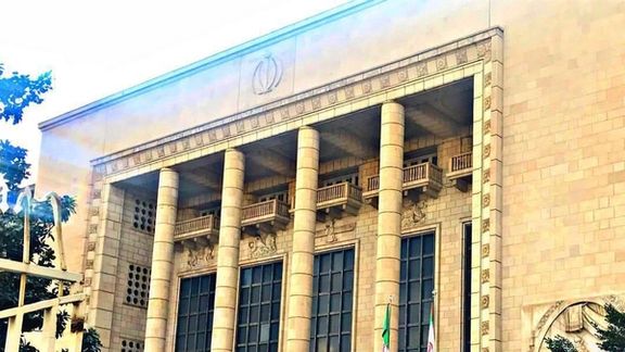 سایت «جنایی» از تایید حکم اعدام یک زن با اتهام «تشکیل باند فساد و فحشا» خبر داد