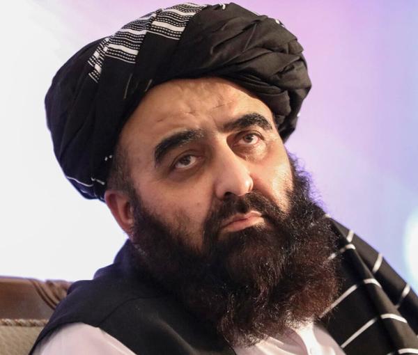 وزير خارجية طالبان ساخراً من النظام الإيراني: عدد من أعدمتموهم أكثر من سجناء أفغانستان