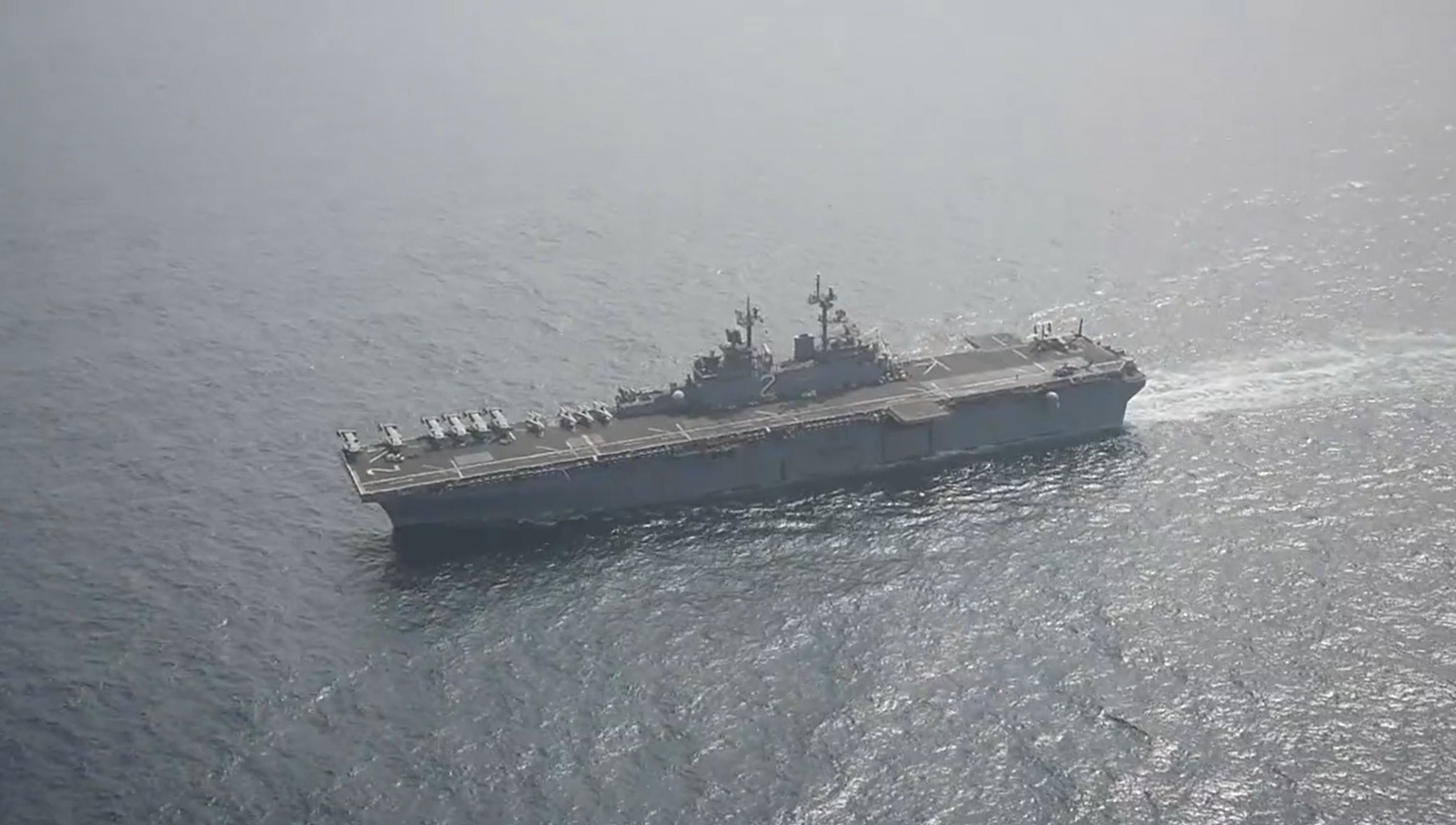 سنتکام از اعزام ناو یو‌اس‌اس اسکس به دریای عمان خبر داد