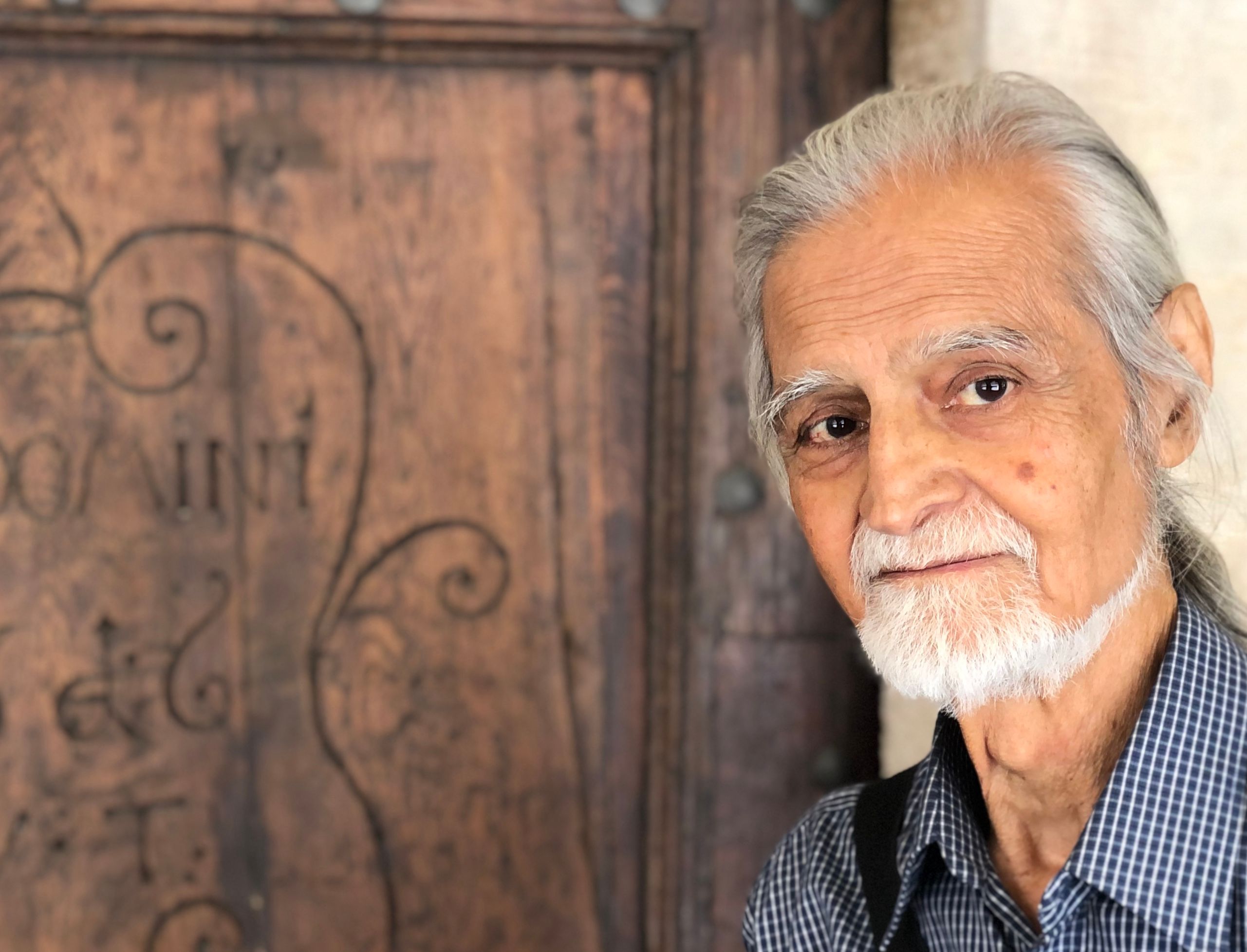 «دست‌هایش»؛ پرویز دوایی و عاشقانه‌هایی در باب زیبایی