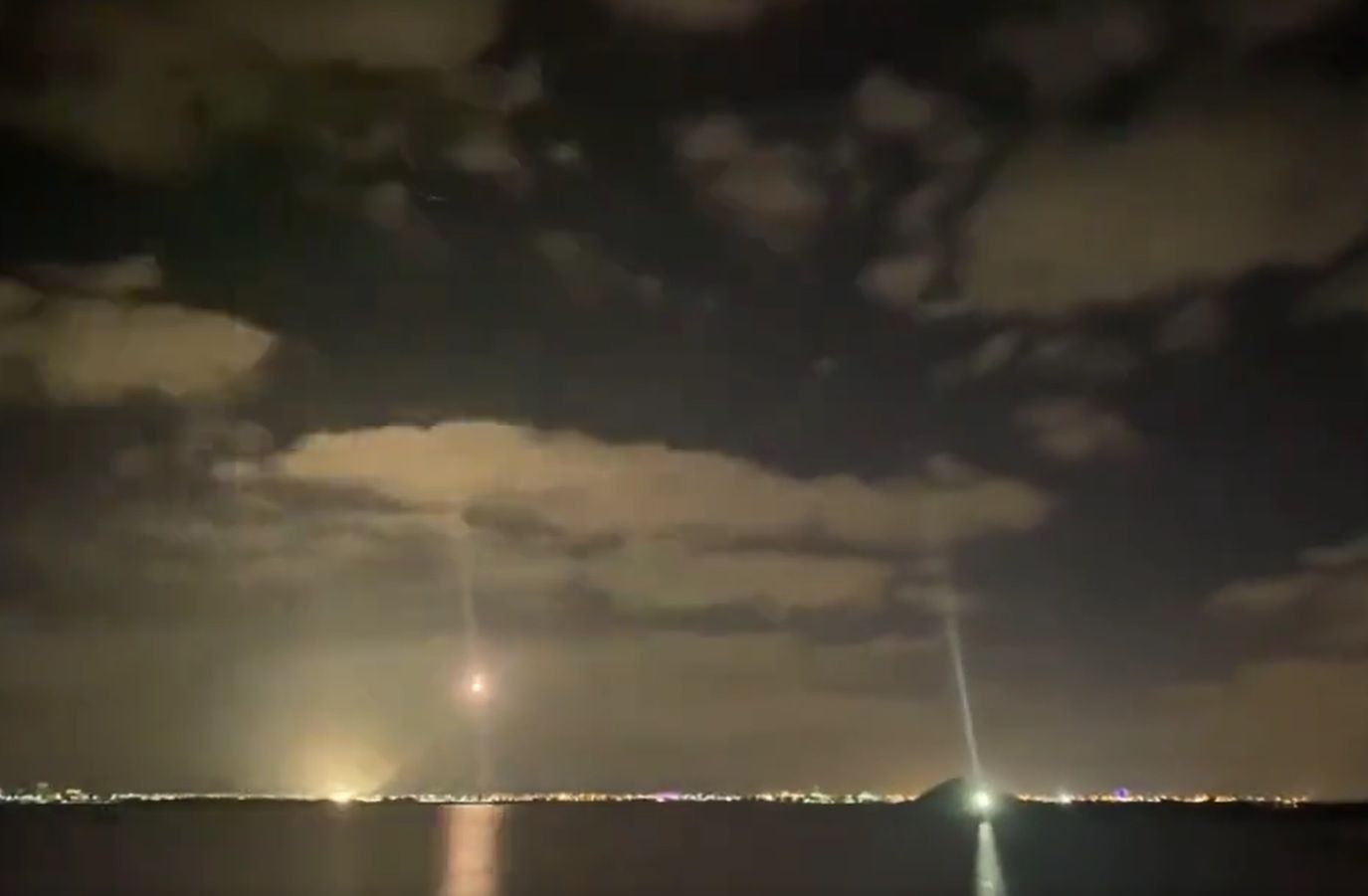 وزارت دفاع امارات: دومین حمله شبه‌نظامی حوثی مورد حمایت ایران به ابوظبی ناموفق ماند