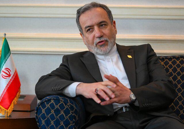 Indirect US talks possible if military force off the table, Araghchi says