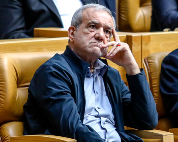 بزشكيان: لن نرضخ للجبروت.. ومن يطمع في إيران سنُعمِي عينيه