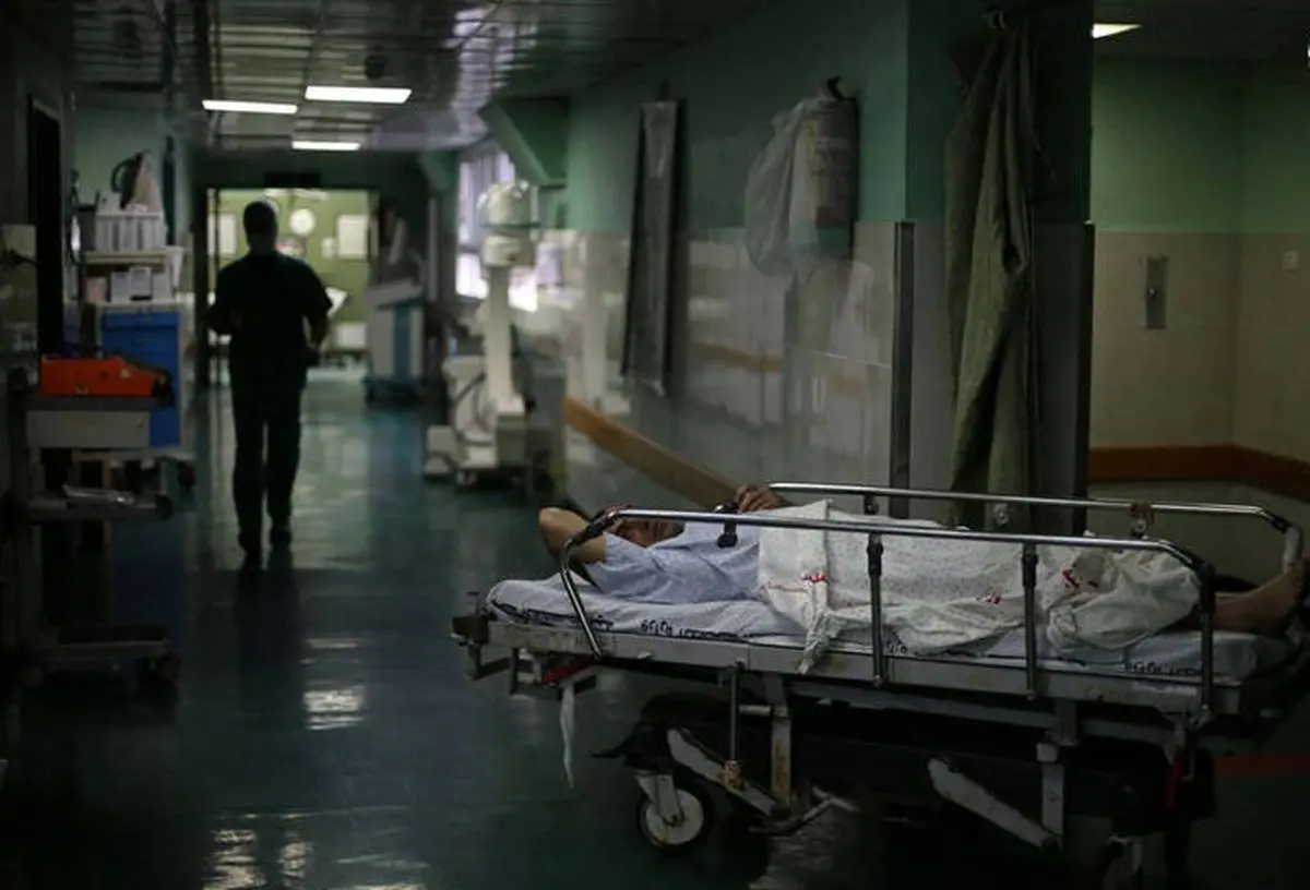 Power cuts kill at least five in Iran, daily says