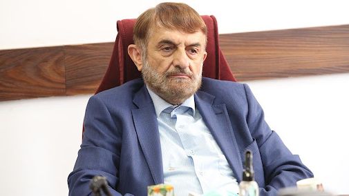 عضو مجمع تشخیص مصلحت: دولت برای جبران کسری بودجه مجبور به قرض کردن از مردم است