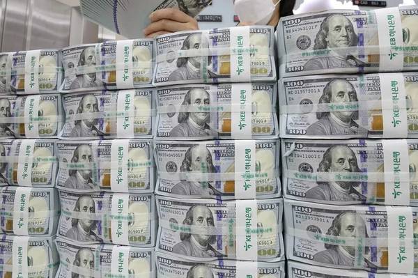امارات متحده عربی گزارش آزادسازی میلیاردها دلار برای جمهوری اسلامی را تکذیب کرد