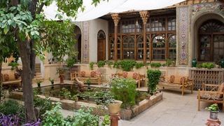 Historic Houses In Shiraz Being Bulldozed To Expand Shrine