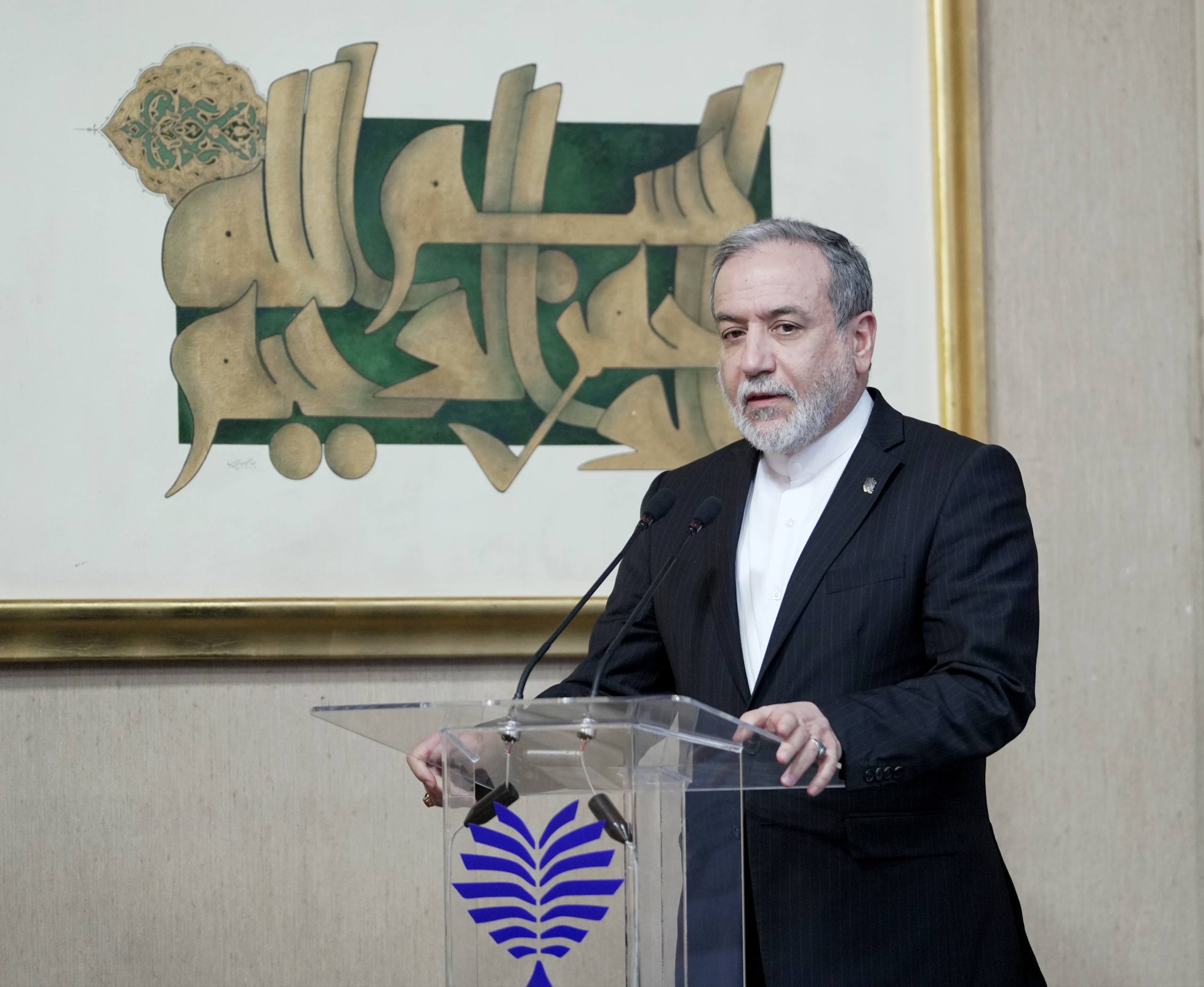 با وجود گمانه‌زنی‌ها درباره ازسرگیری جنگ، عراقچی بر ادامه سیاست‌های حکومت ایران تاکید کرد