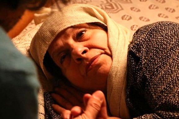 مادر بابک خرمدین: اکبر خرمدین من و آرزو، دخترمان، را مورد تجاوز قرار داده بود