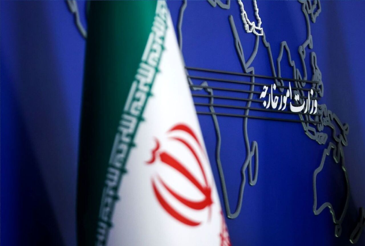 جمهوری اسلامی سفیر بریتانیا را در اعتراض به «اتهام‌های امنیتی» علیه تهران احضار کرد