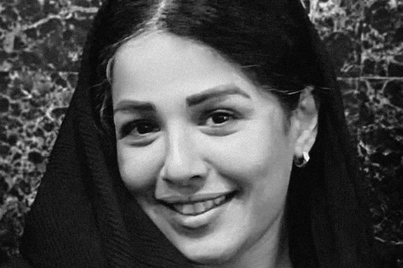 تینا دلجو، فعال سیاسی، به یک سال حبس تعزیزی محکوم شد