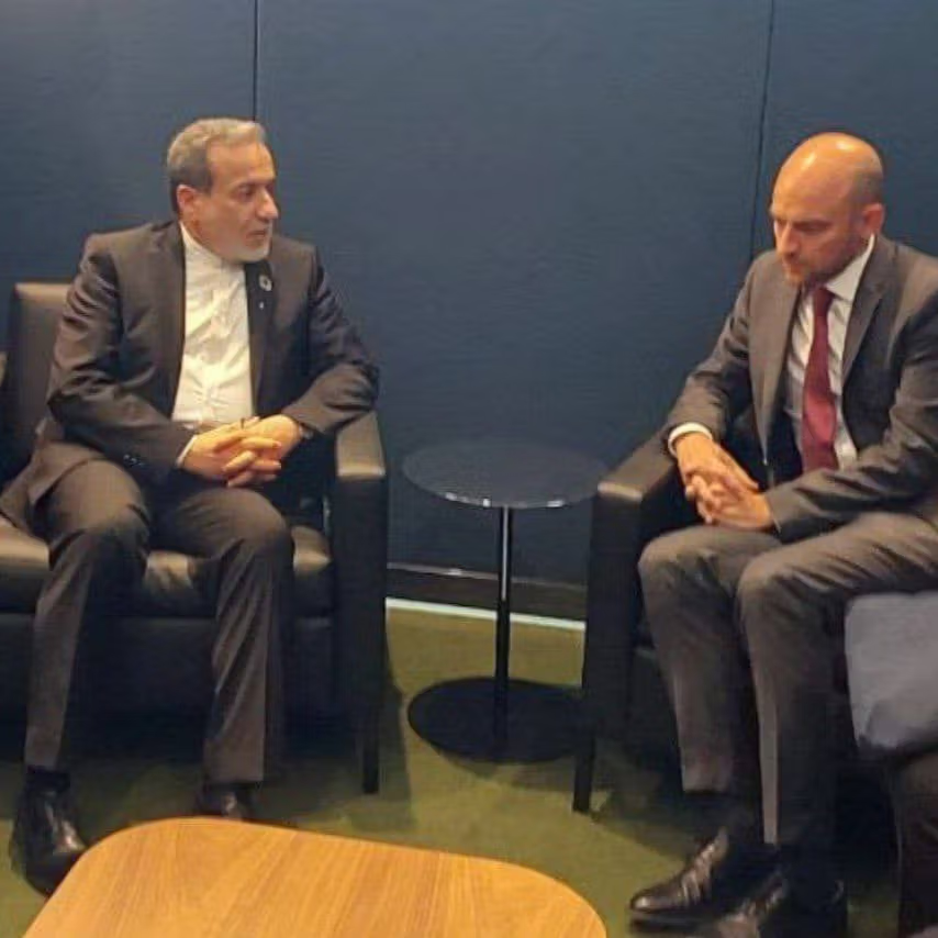 عراقجي يبحث مع وزير الخارجية الفرنسي منع إعادة العقوبات الأممية