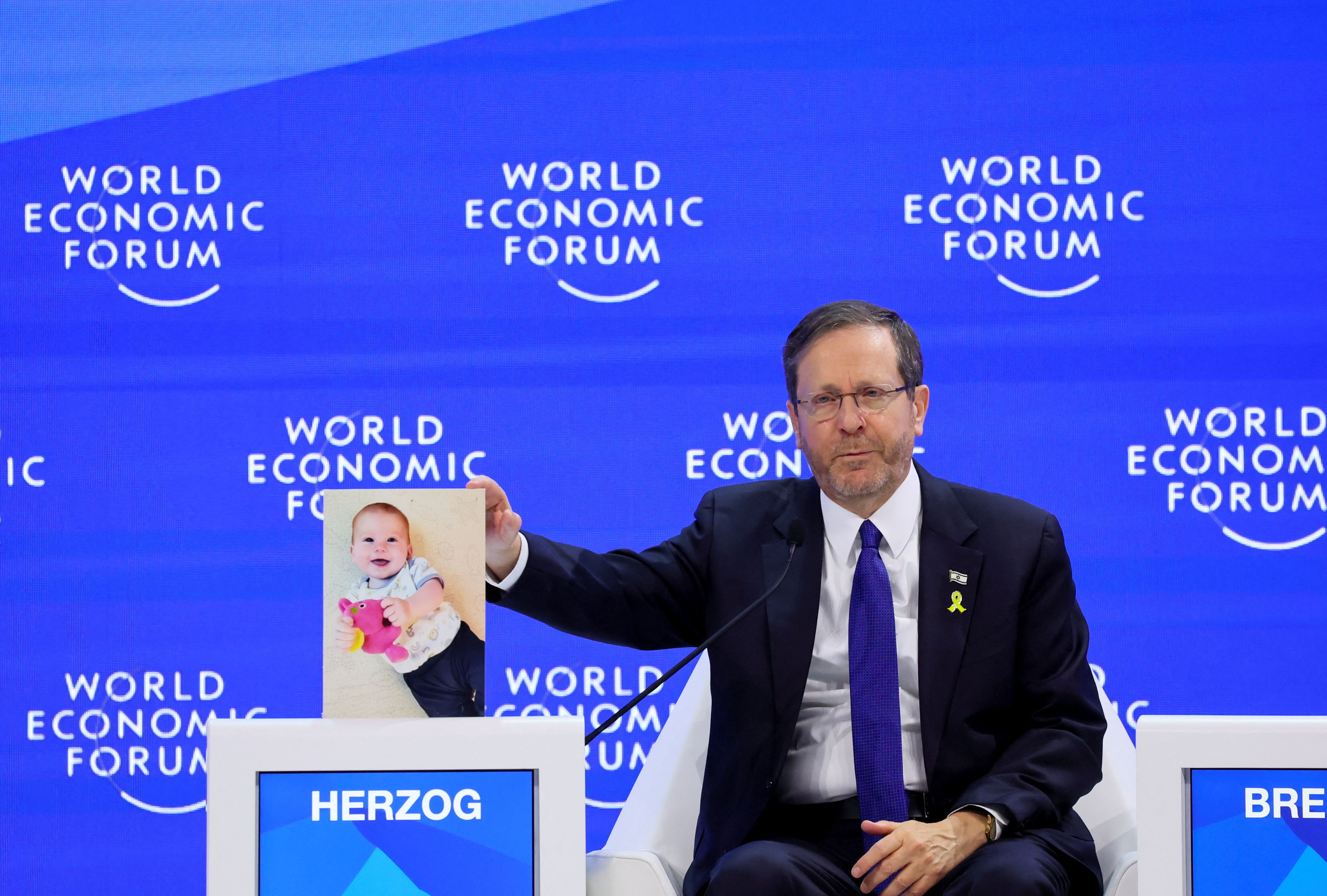 رییس‌جمهوری اسرائیل در داووس خواستار تشکیل ائتلافی قوی برای مقابله با ایران شد