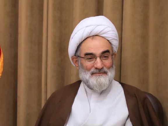 نماینده خامنهای در گیلان: با وجود مشکلات اقتصادی باز هم مردم پای خامنهای ایستادهاند