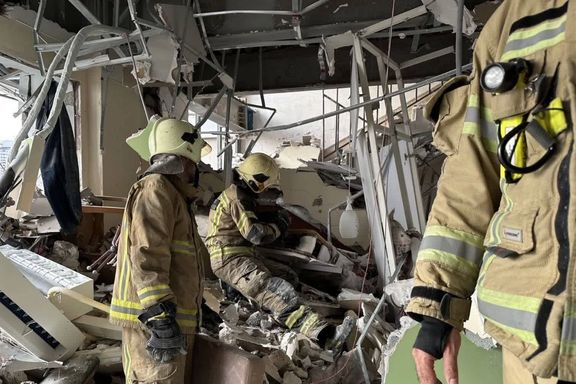 شاهدان عینی: انفجار در مجتمع پامچال تهران ناشی از نشت گاز نبود